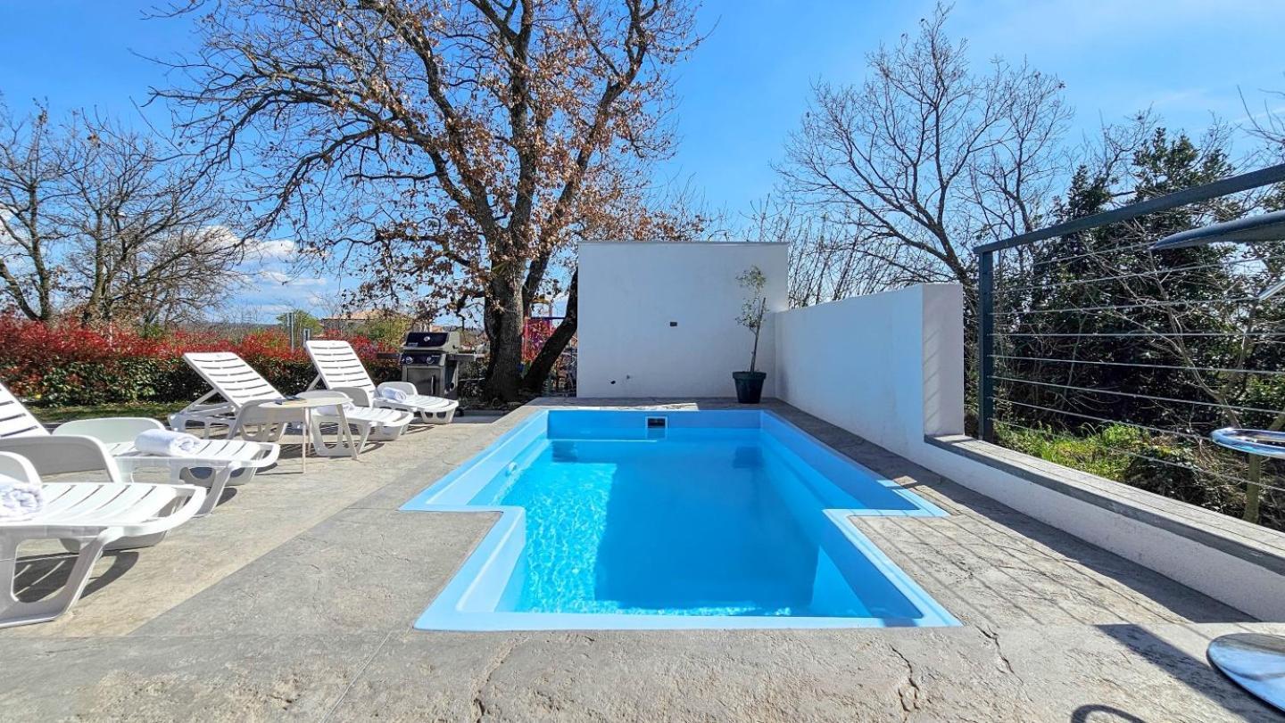 Casa Lutoma Βίλα Kmeti Εξωτερικό φωτογραφία