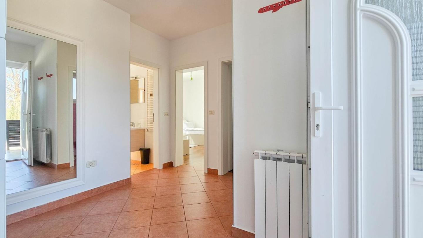 Casa Lutoma Βίλα Kmeti Εξωτερικό φωτογραφία